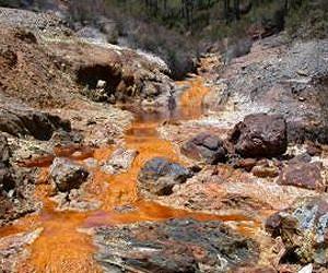 West Virginia starts lifting water ban
