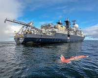 Artificial intelligence guides rapid data-driven exploration of underwater habitats