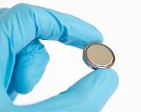 New materials for sustainable, low-cost batteries
