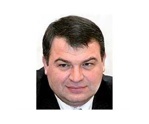 Russia opens criminal probe against ex-defence minister