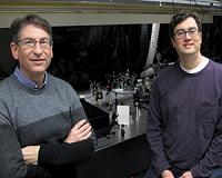Oregon researchers glimpse pathway of sunlight to electricity