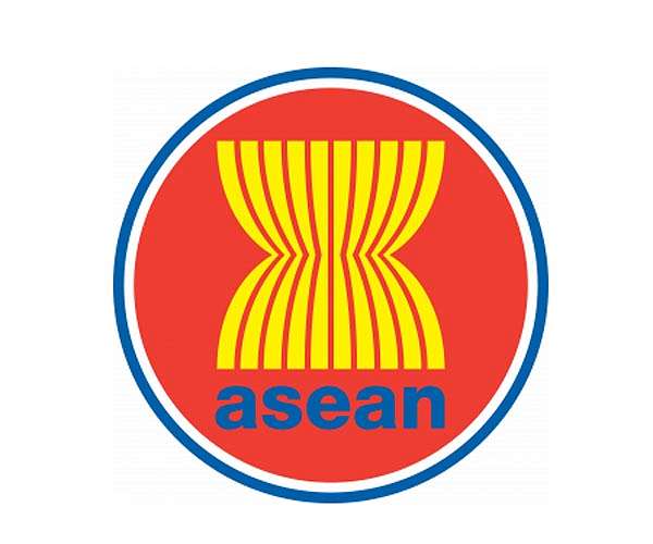 Russia, China FMs meet as ASEAN talks get underway in Laos