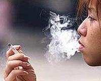 Hong Kong workers fume over smoking ban