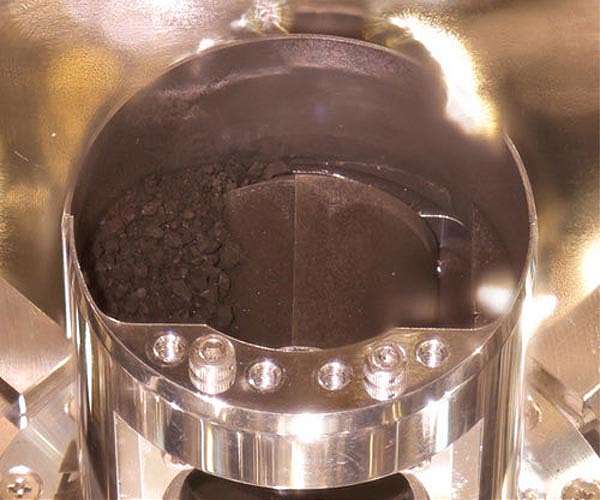 Asteroid samples leave Japan scientists 'speechless'