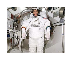 Astronaut Steve Bowen Joins STS-133 Crew