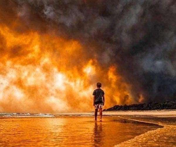 Scientists risk arrest to sound climate alarm