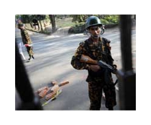 Bangladesh sentences 10 militants to death