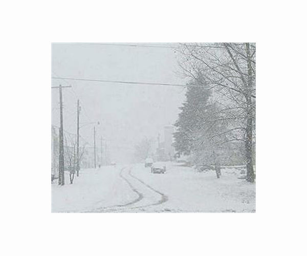 'Rare' springtime blizzard wallops parts of Canada