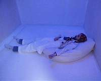 Blue lighting helps us relax faster than white lighting