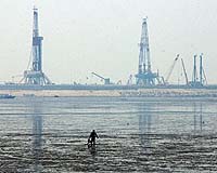 China puts offshore reserve areas on auction block