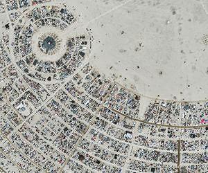 TerraSAR-X image of the month - Tents in the desert
