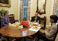 New US Image Czar Must Play Modern Media PR Game