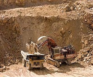 Quebecers full of hope and fear over uranium