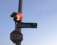 Solar-powered Roadway Flasher Features ENCOM Wireless Control Technology