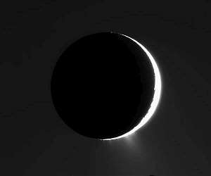 Saturn's Geyser Moon Enceladus Shows off for NASA's Cassini
