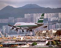 Cathay chief lashes out at aircraft makers' high prices