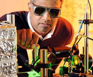 Researchers evaluate Bose-Einstein condensates for communicating among quantum computers