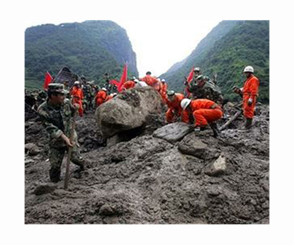 Downpours and mudslides hamper China earthquake rescue mission