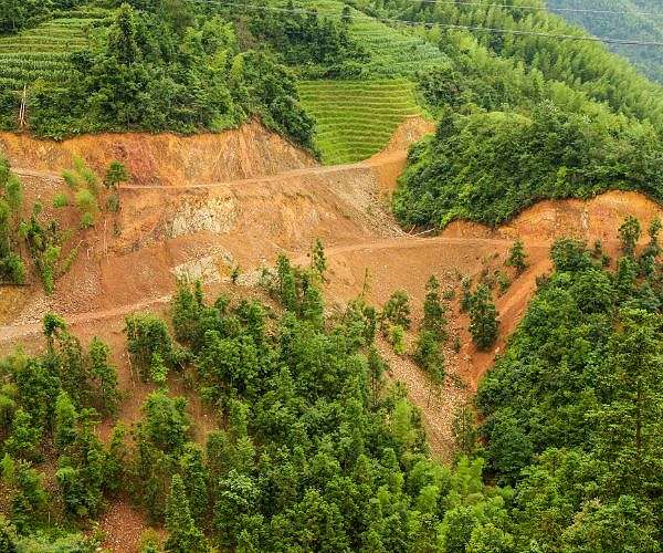 Six killed in Philippine landslide
