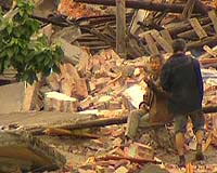 Rescuers find more survivors in China quake rubble