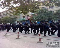 5,000 clash with police in China: rights group