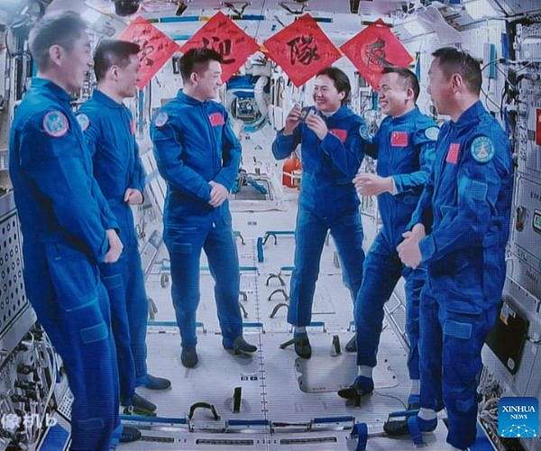 Shenzhou-18 astronauts hand over Tiangong Station duties to new crew