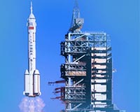 China to conduct several manned space flights around 2020