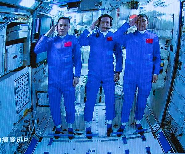 How Chinese astronauts stay healthy in space