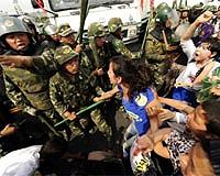 Draft law may allow China police to shoot protesters: HRW