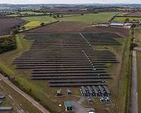 UK unveils first subsidy-free solar farm