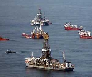 Focus of Gulf oil disaster shifts to finding the culprit