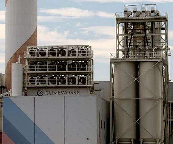 In Iceland, CO2 sucked from the air is turned to rock