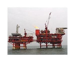 China orders US giant to halt production at oilfield