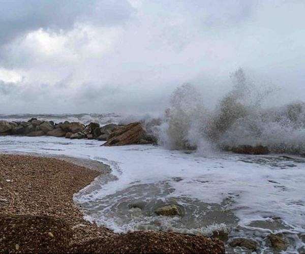 Surf's up: Big waves pound US West Coast