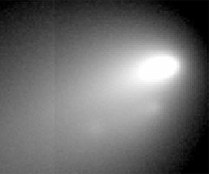 Scientists Monitor Comet Breakup