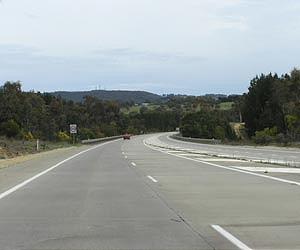 Unpaid bills freeze Chinese highway work in Poland