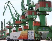 Germany examines LNG for port vehicles