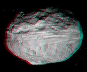 Dawn Soars Over Asteroid Vesta in 3D