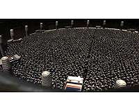 Cosmic 3D mapping machine opens 5,000 robotic eyes