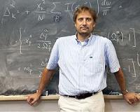 Physicists unlock nature of high-temperature superconductivity