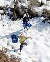 Quake Survivors Suffer In Harsh Himalayan Chill