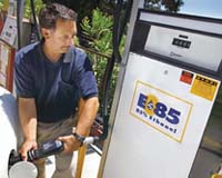 Analysis: Energy law gets mixed reviews