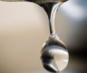 Jumping droplets take a lot of heat