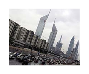 Gulf lovers use smartphones to beat segregation