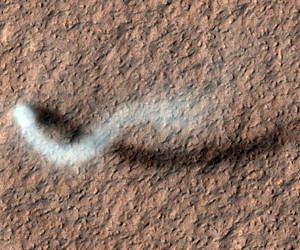 NASA Mars Orbiter Catches Twister in Action