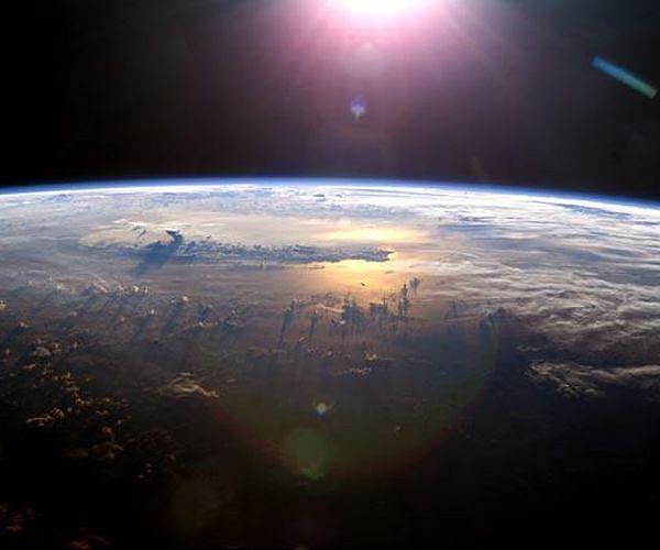 Scientists discover a way Earth's atmosphere cleans itself