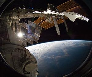 Space station to dodge superfast debris