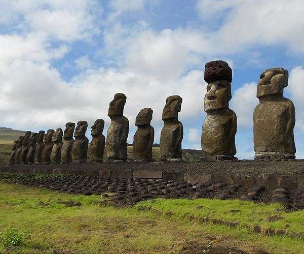 Echoes from ancient Earth: Zircon clues reveal Easter Island's hidden volcanic history