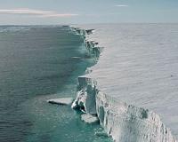 Growth of Antarctic ice sheet triggered warming in the Southern Ocean during Miocene