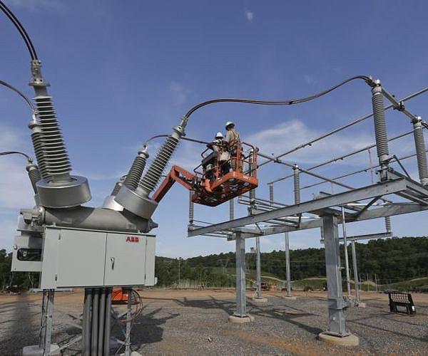 Climate change worsening toll of humid heat on outdoor workers: study